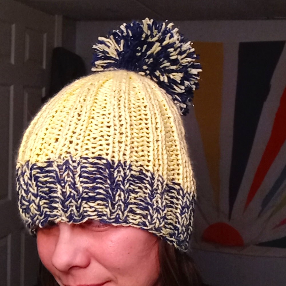 Yellow/navy blue knit beanie warm snow/ski hat
